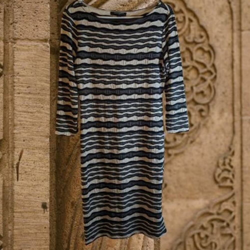 Sharagano 6 3/4 sleeve multi color crepe polyester blend stretch lightweight